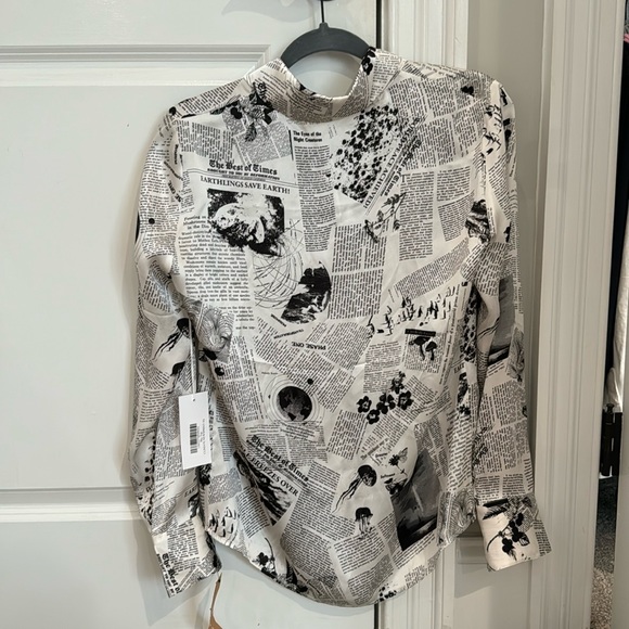 Reformation Sky Top Climate Newsprint Silk Size XS - Picture 3 of 4
